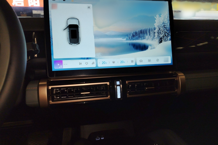 奇瑞iCAR 03 2024款 401km 两驱标准悦潮版局部细节16