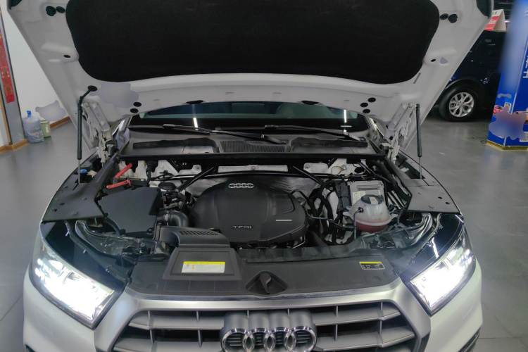 奥迪Q5L 2018款 40 TFSI 荣享时尚型 国VI局部细节24