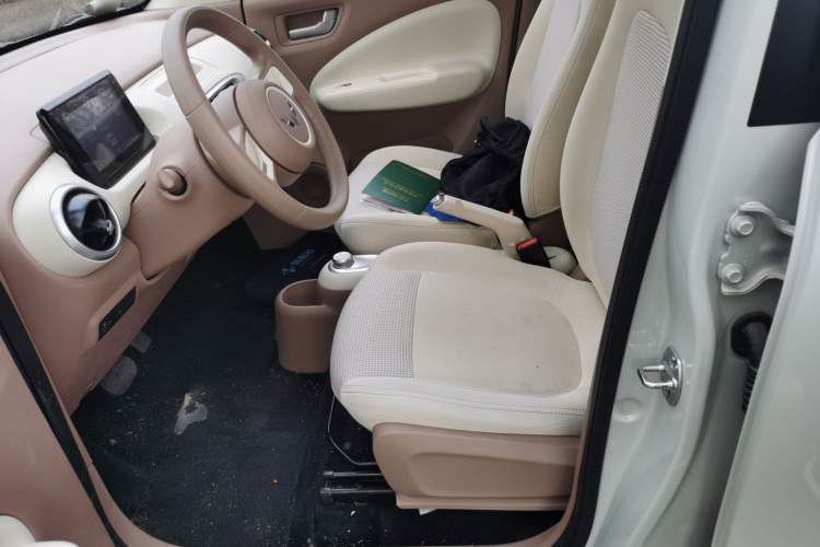 五菱汽车 宏光MINIEV 2025款 四门版 进阶款中控内饰19