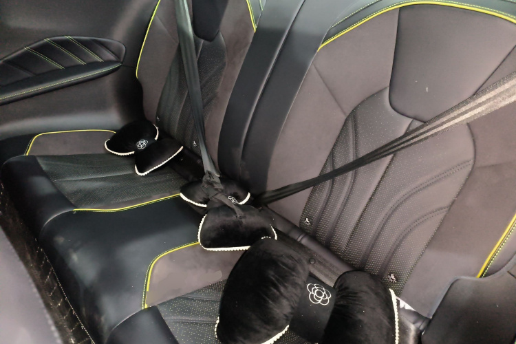 哪吒汽车 哪吒GT 2023款 560中控内饰21