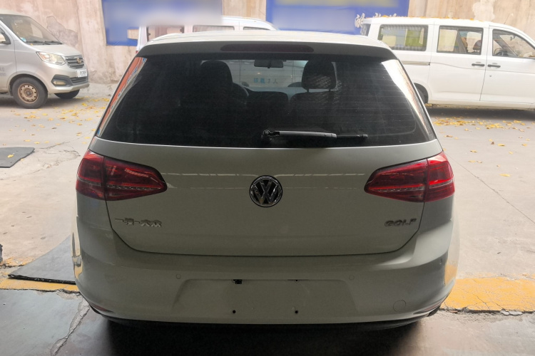 大众 高尔夫 2016款 1.6L 自动舒适型车身外观6