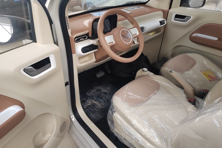 五菱汽车 宏光MINIEV 2024款 第三代 215km 青春版中控内饰20