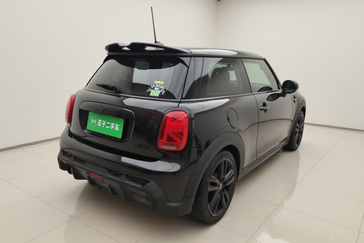 MINI 2022款 1.5T COOPER 黑标特别版车身外观7