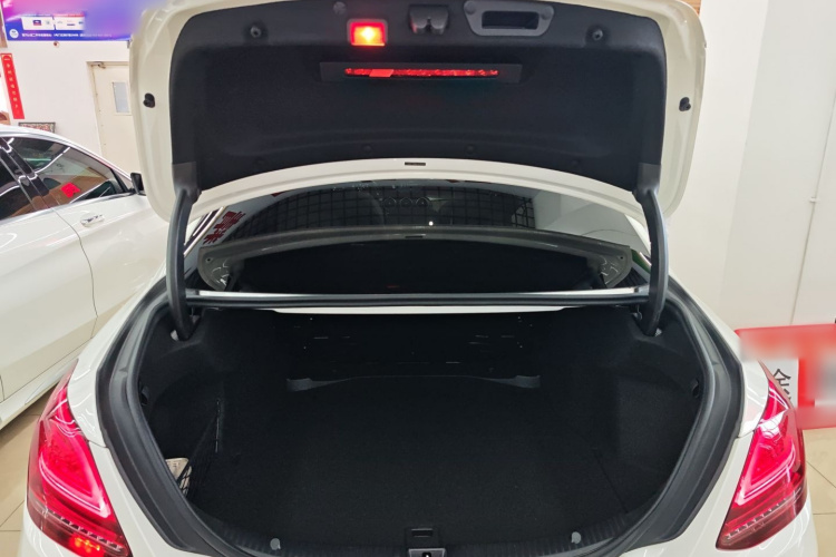 奔驰C级 2020款 C 200 L 时尚型运动版机舱底盘23