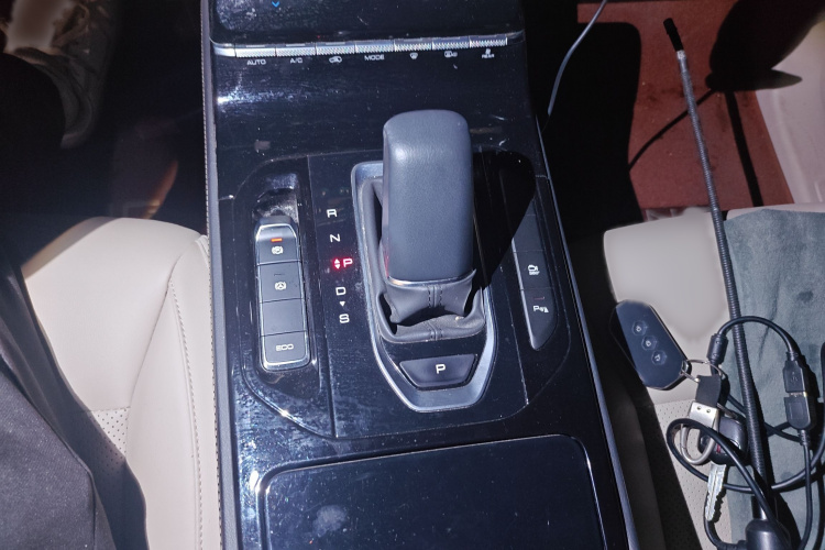 五菱汽车 五菱凯捷 2022款 280T 1.5T CVT旗舰型局部细节18