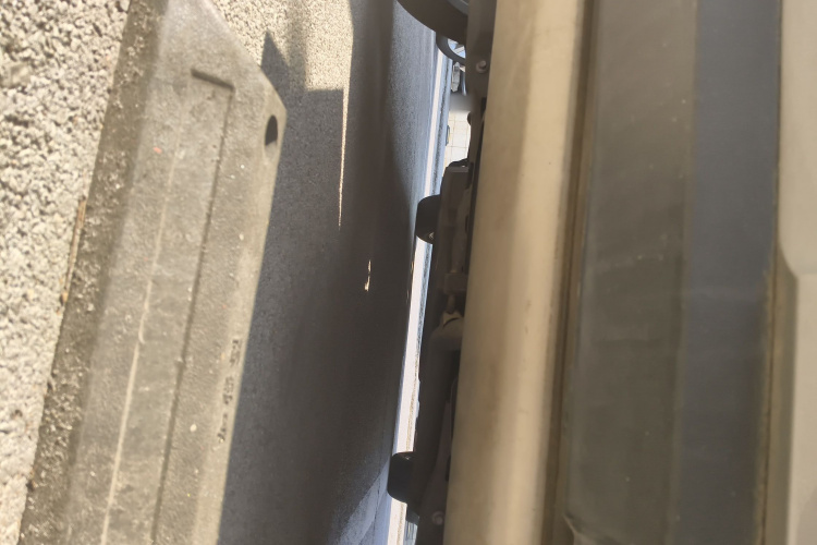 丰田 RAV4荣放 2020款 双擎 2.5L E-CVT四驱精英PLUS版局部细节9009