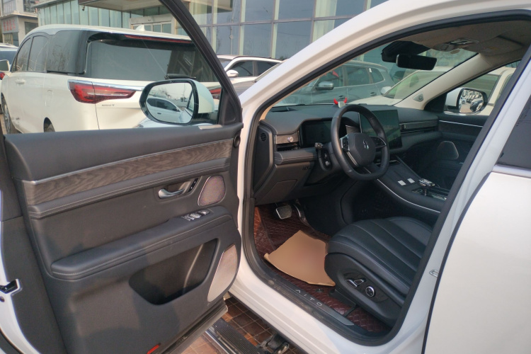 鸿蒙智行 问界M7 2022款 1.5T 四驱旗舰版中控内饰20