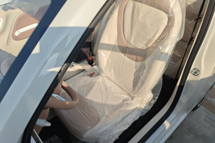 五菱汽车 宏光MINIEV 2024款 第三代 215km 青春版局部细节19