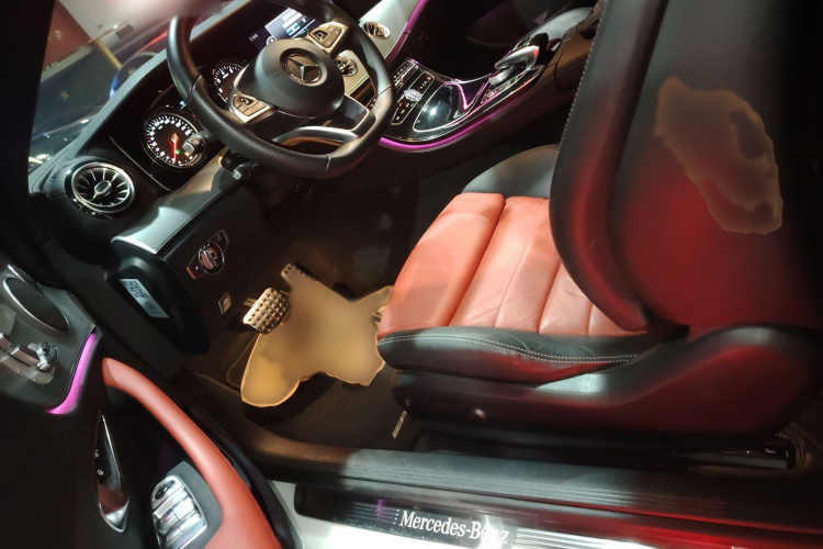 奔驰E级(进口) 2017款 E 200 4MATIC 轿跑车局部细节19