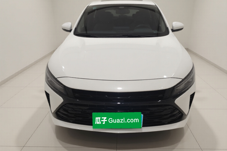 雪佛兰 科鲁泽 2023款 1.5L 双离合悦享版车身外观2