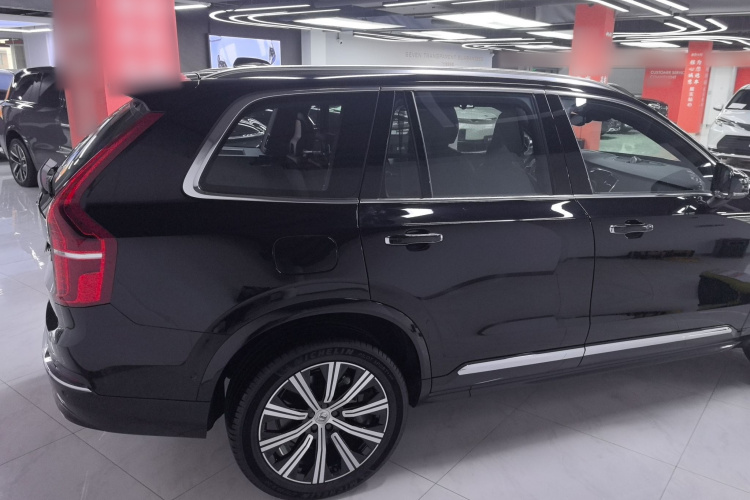 沃尔沃XC90 2023款 B6 智雅豪华版 7座车身外观6006
