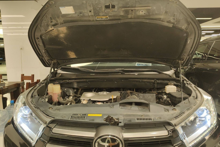 丰田 汉兰达 2018款 2.0T 四驱豪华版 7座 国V局部细节24