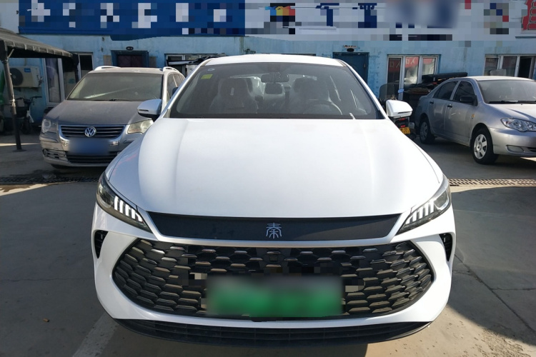 比亚迪 秦PLUS 2025款 DM-i 智驾版 55KM领先型车身外观2