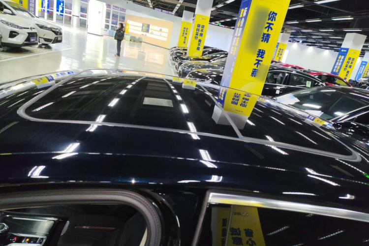 红旗H5 2023款 2.0T 自动智联旗畅版局部细节57