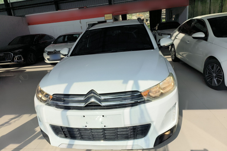 雪铁龙C3-XR 2015款 1.6L 自动先锋型车身外观2