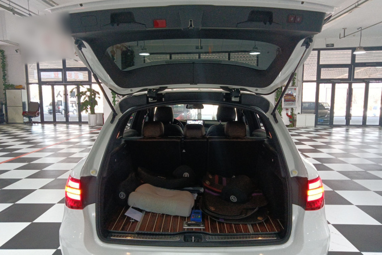 奔驰GLC 2016款 GLC 200 4MATIC机舱底盘23