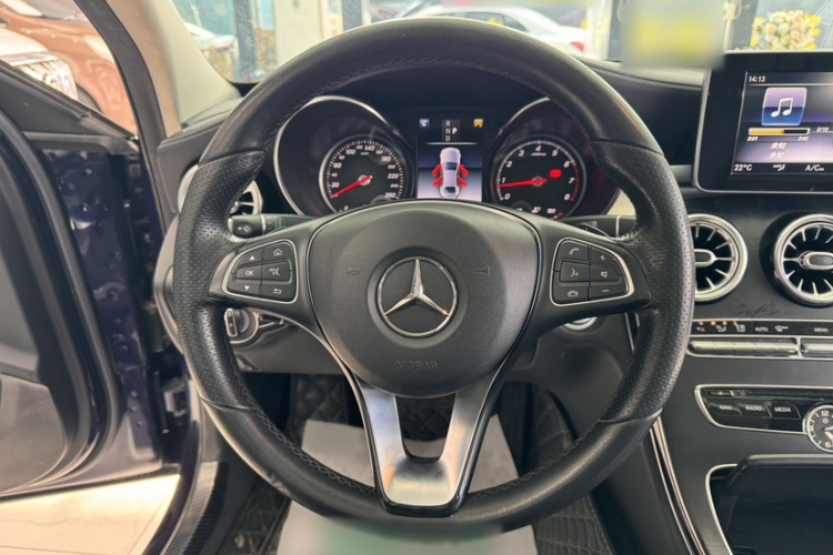 奔驰C级 2018款 C 200 L 运动版中控内饰7013