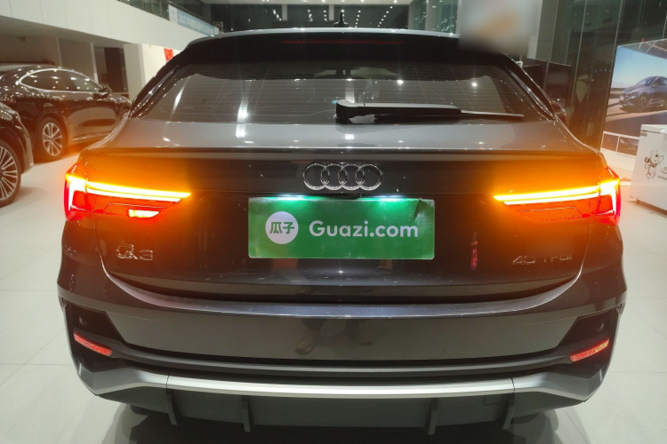 奥迪Q3 Sportback 2020款 40 TFSI 时尚型车身外观6004