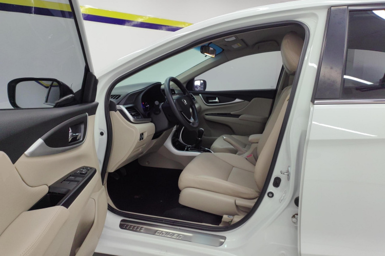 本田 凌派 2016款 1.8L 手动舒适版中控内饰19