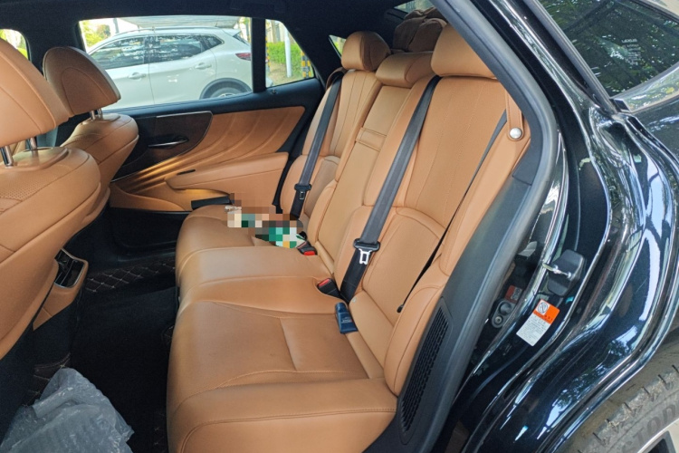 雷克萨斯LS 2021款 500h 卓越版中控内饰21