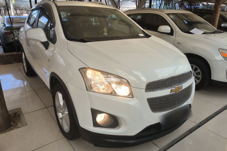 雪佛兰 创酷 2014款 1.4T 自动两驱舒适型车身外观3