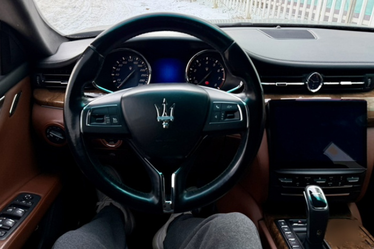 玛莎拉蒂 总裁 2013款 3.0T 标准型中控内饰7001