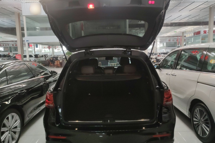 奔驰GLC 2020款 GLC 300 L 4MATIC 动感型机舱底盘23