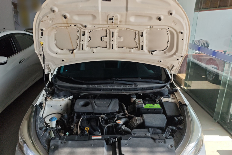 起亚K3 2016款 1.6L 手动GL机舱底盘24