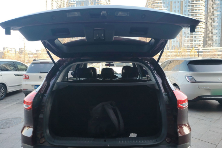 猎豹汽车 猎豹CS10 2017款 2.0T 自动都市型局部细节23