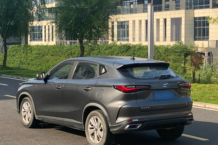 长安欧尚X5 2021款 1.6L CVT豪华型车身外观6003