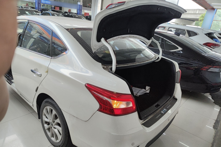 日产 轩逸 2016款 1.6XL  CVT尊享版局部细节23