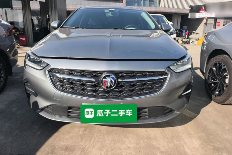 别克 君威 2023款 552T 智享型车身外观2