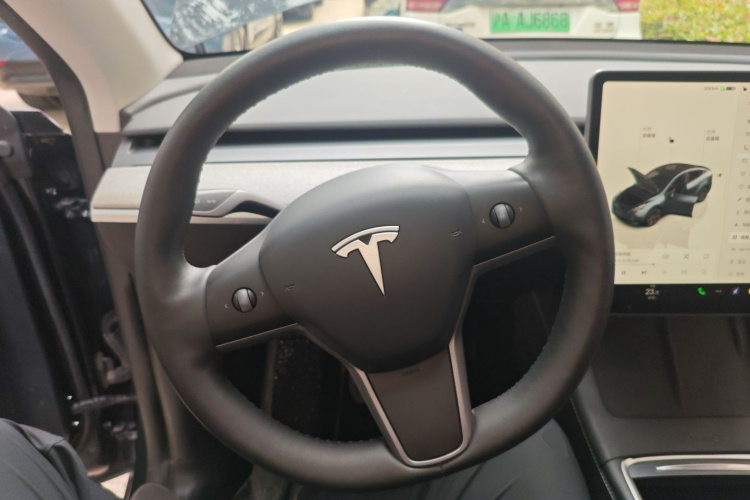 特斯拉 Model Y 2024款 长续航全轮驱动版中控内饰13