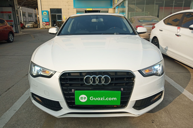 奥迪A5 2016款 改款 Sportback 45 TFSI 舒适型车身外观2