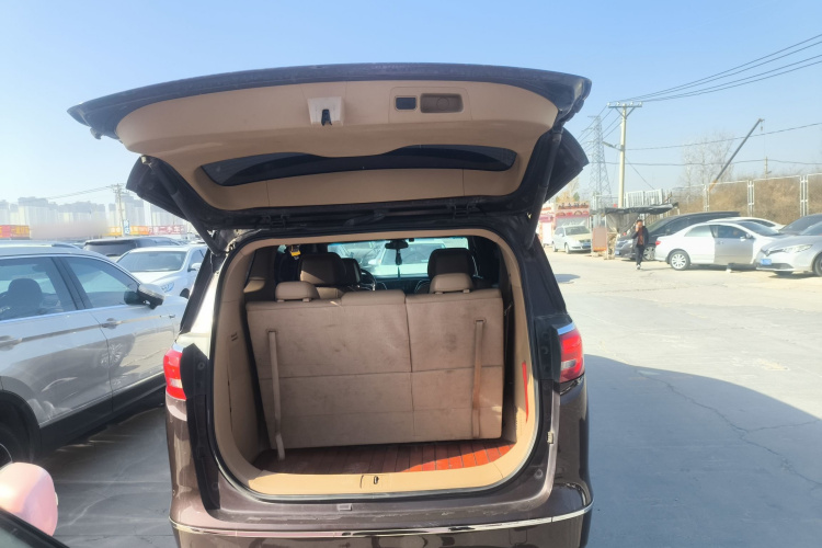 别克GL8 2018款 ES 28T 豪华型 国VI机舱底盘23