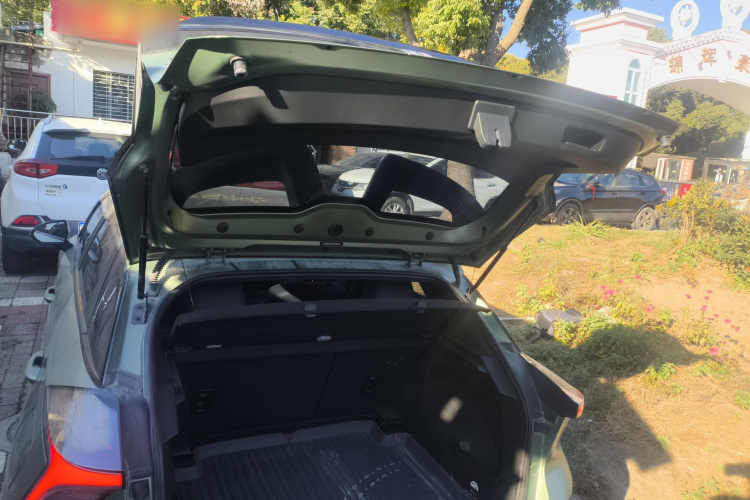 名爵 MG4 EV 2022款 425km 豪华版机舱底盘23