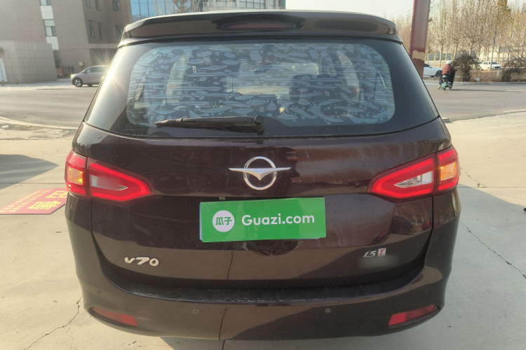 海马V70 2016款 1.5T 自动适·享型 7座车身外观6