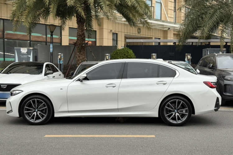 宝马3系 2024款 325Li M运动套装车身外观6003