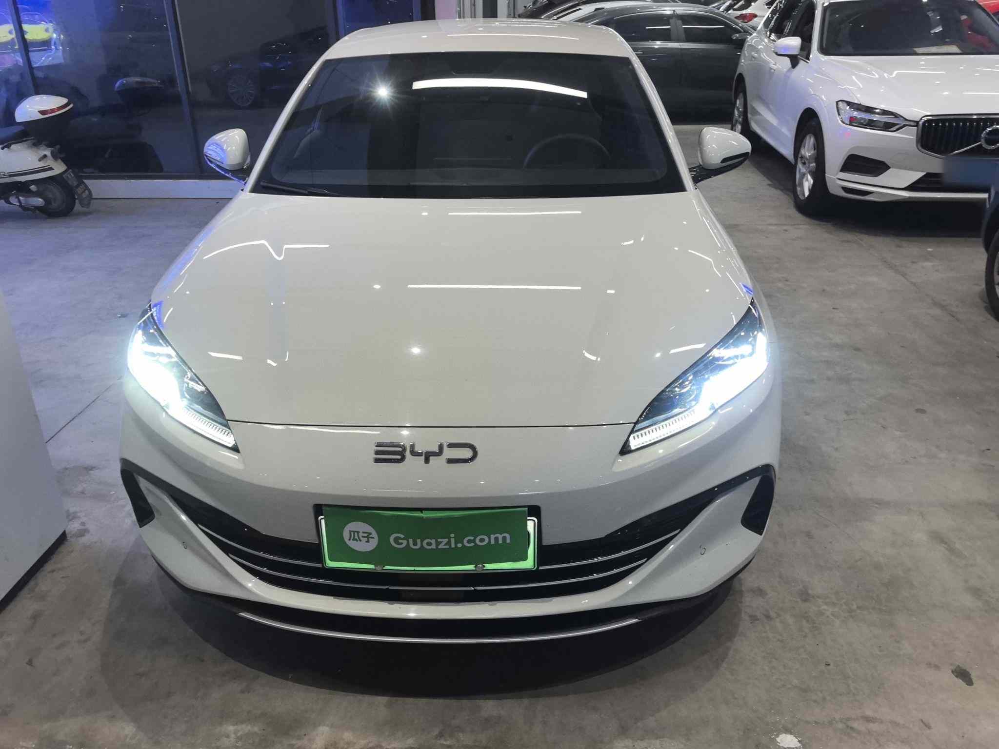 比亚迪 海豹06新能源 2024款 DM-i 80KM尊贵型(1)