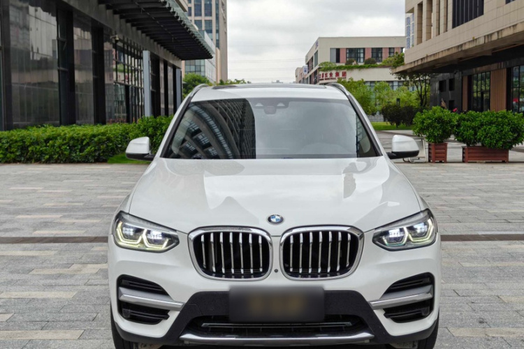 宝马X3 2021款 xDrive25i 豪华套装车身外观6004