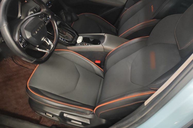 宝骏RS-3 2020款 1.5L CVT  24小时在线豪华型局部细节19