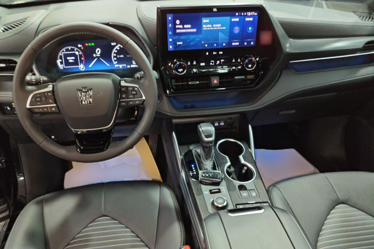 丰田 皇冠陆放 2022款 2.0T 四驱劲耀版中控内饰12