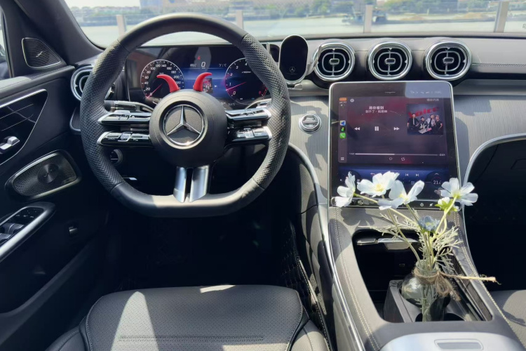 奔驰C级 2024款 C 260 L 皓夜运动版中控内饰7004