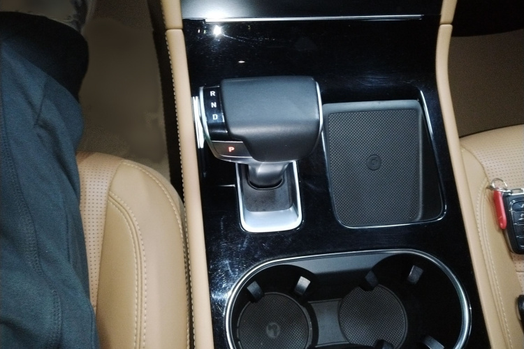 理想汽车 理想ONE 2021款 增程6座版局部细节18