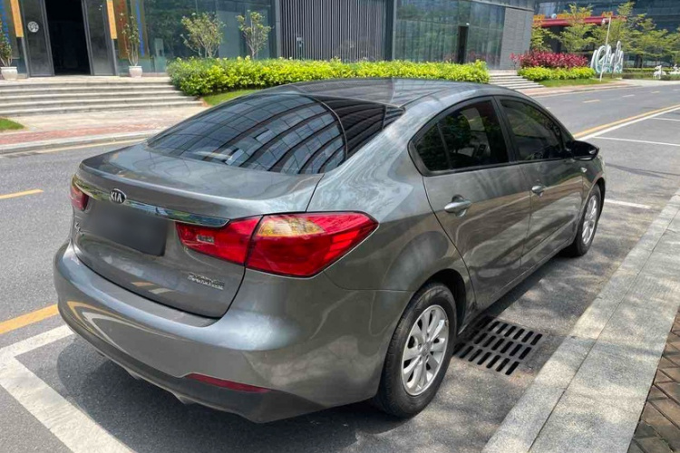 起亚K3 2015款 1.6L 手动GL车身外观6002