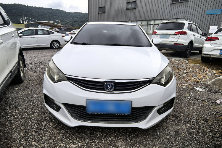 长安 逸动 2015款 1.6L 手动俊酷型 国V车身外观6001