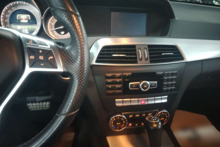 奔驰C级(进口) 2013款 C 180 轿跑版局部细节16