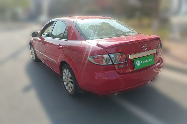 马自达6 2012款 2.0L 自动时尚型车身外观5