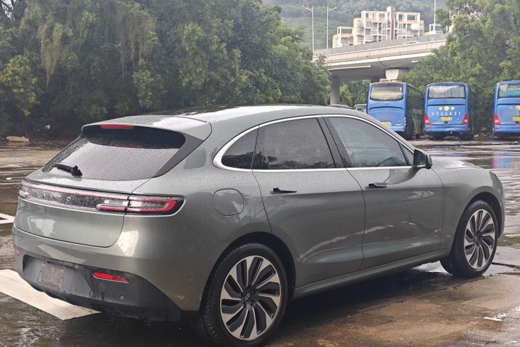 鸿蒙智行 问界M5 2022款 增程后驱标准版车身外观6005