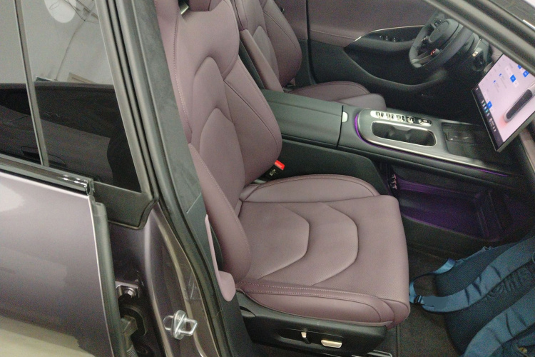 小米汽车 小米SU7 2024款 四驱超长续航高阶智驾Max版局部细节41